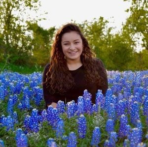 Meet your Posher, Marissa